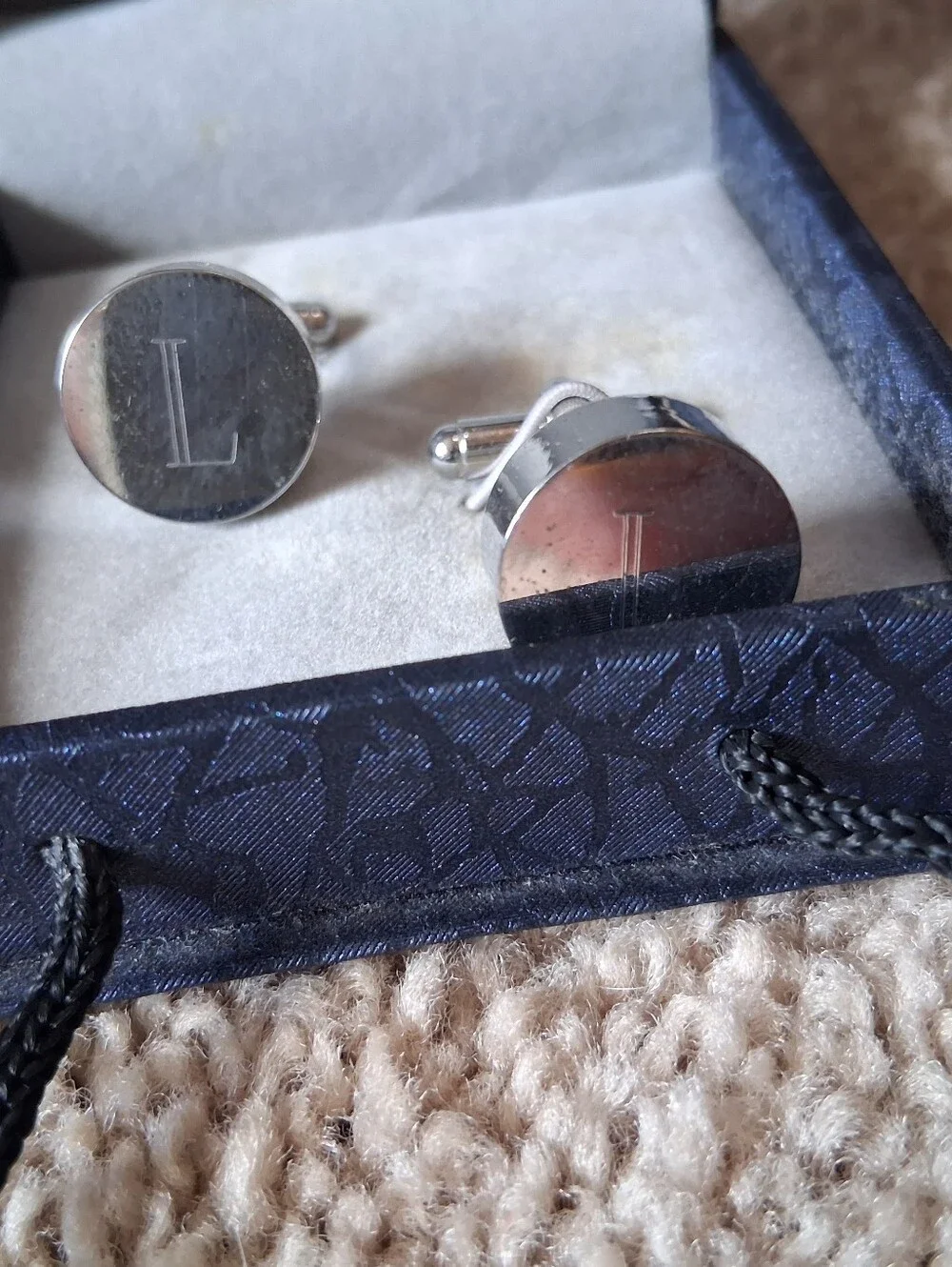 Bey-Berk Rhodium Plated Silver Monogrammed Cufflinks (L) Initial w/box